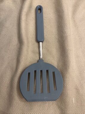 Vintage ‘90’s  Royal Slaughter Spatula /Flipper/turner  Light Blue 11.5  In